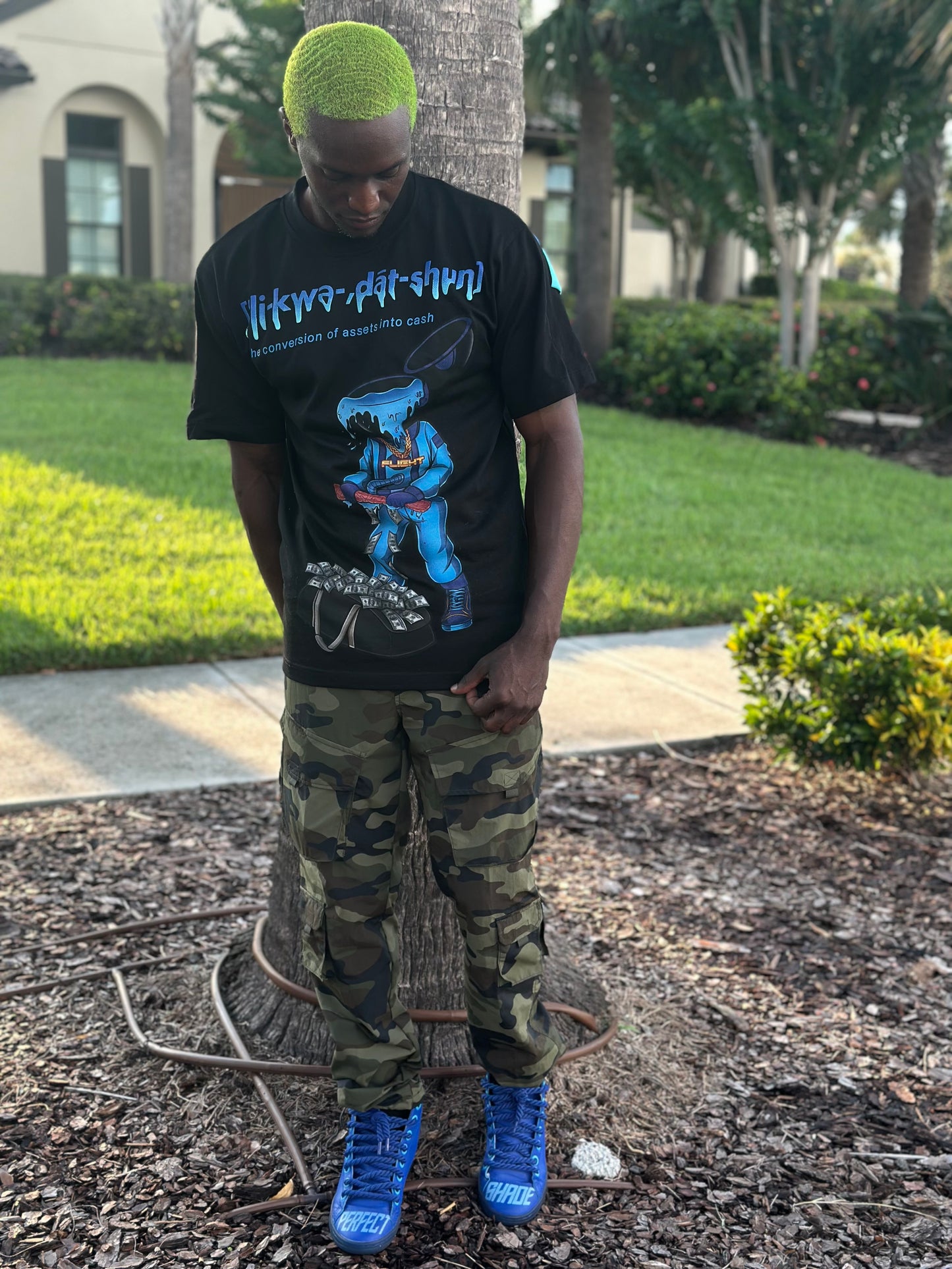 LIQUIDATION Perfectshade Tee- Statement Edition